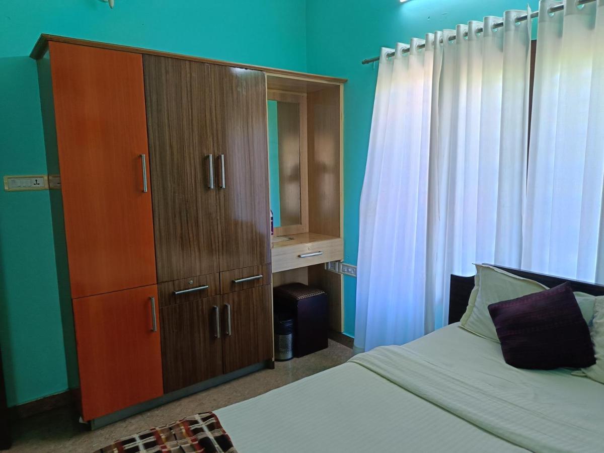 Global Backwater Resort Kollam Exterior photo
