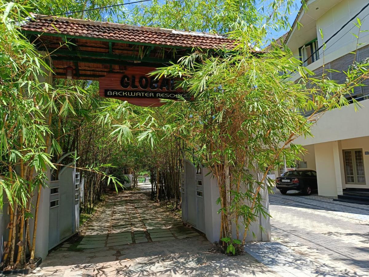 Global Backwater Resort Kollam Exterior photo
