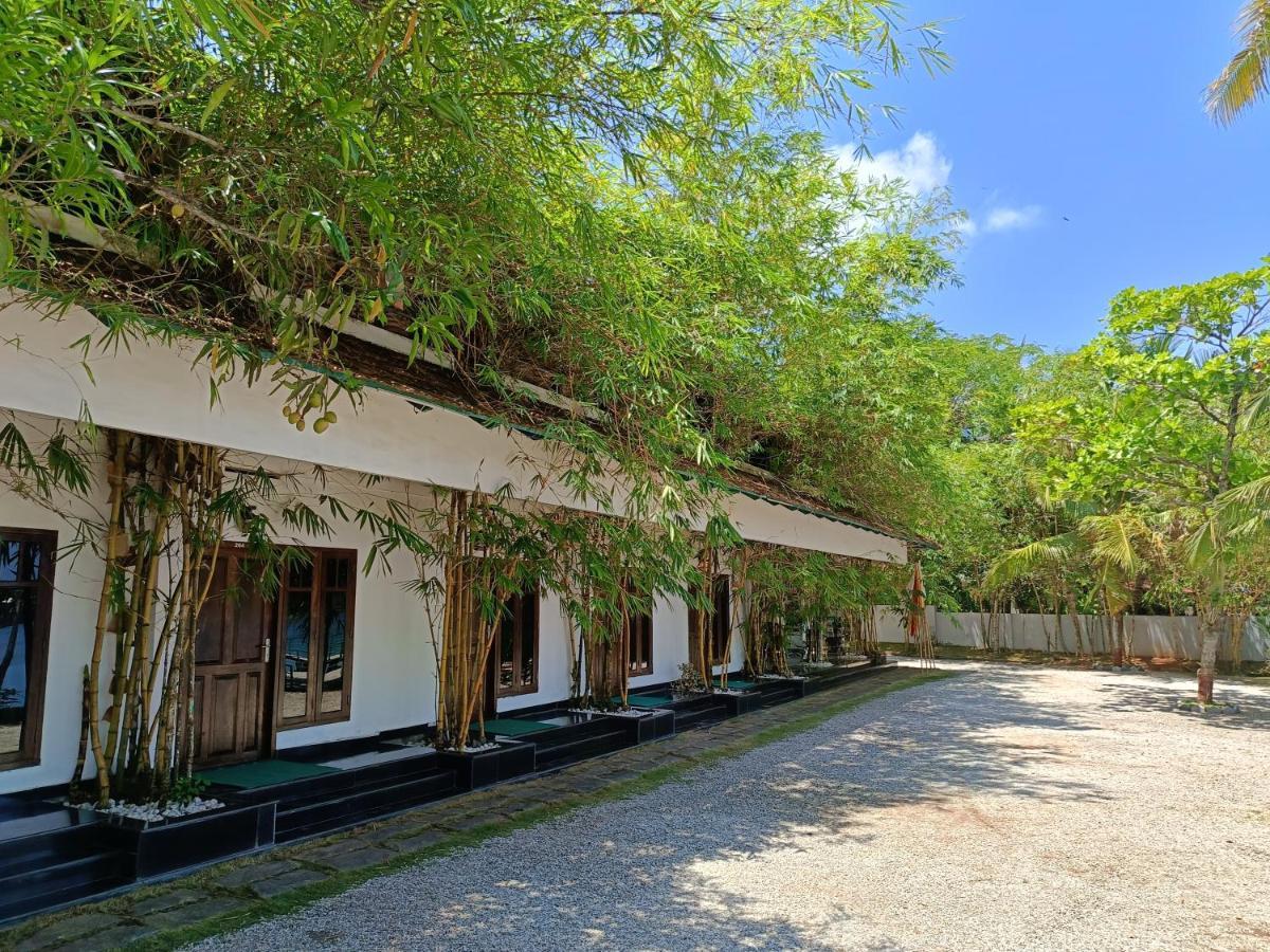 Global Backwater Resort Kollam Exterior photo